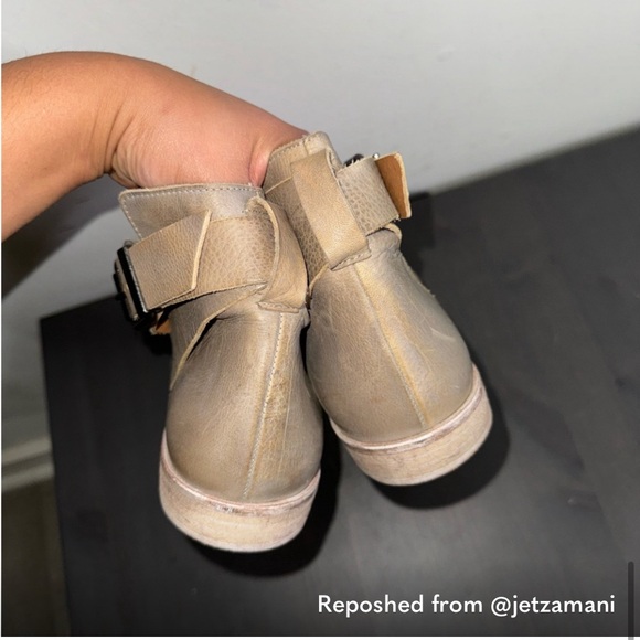 Free People Vale Boot Sandals. Not in original box. Good condition. - Picture 15 of 16